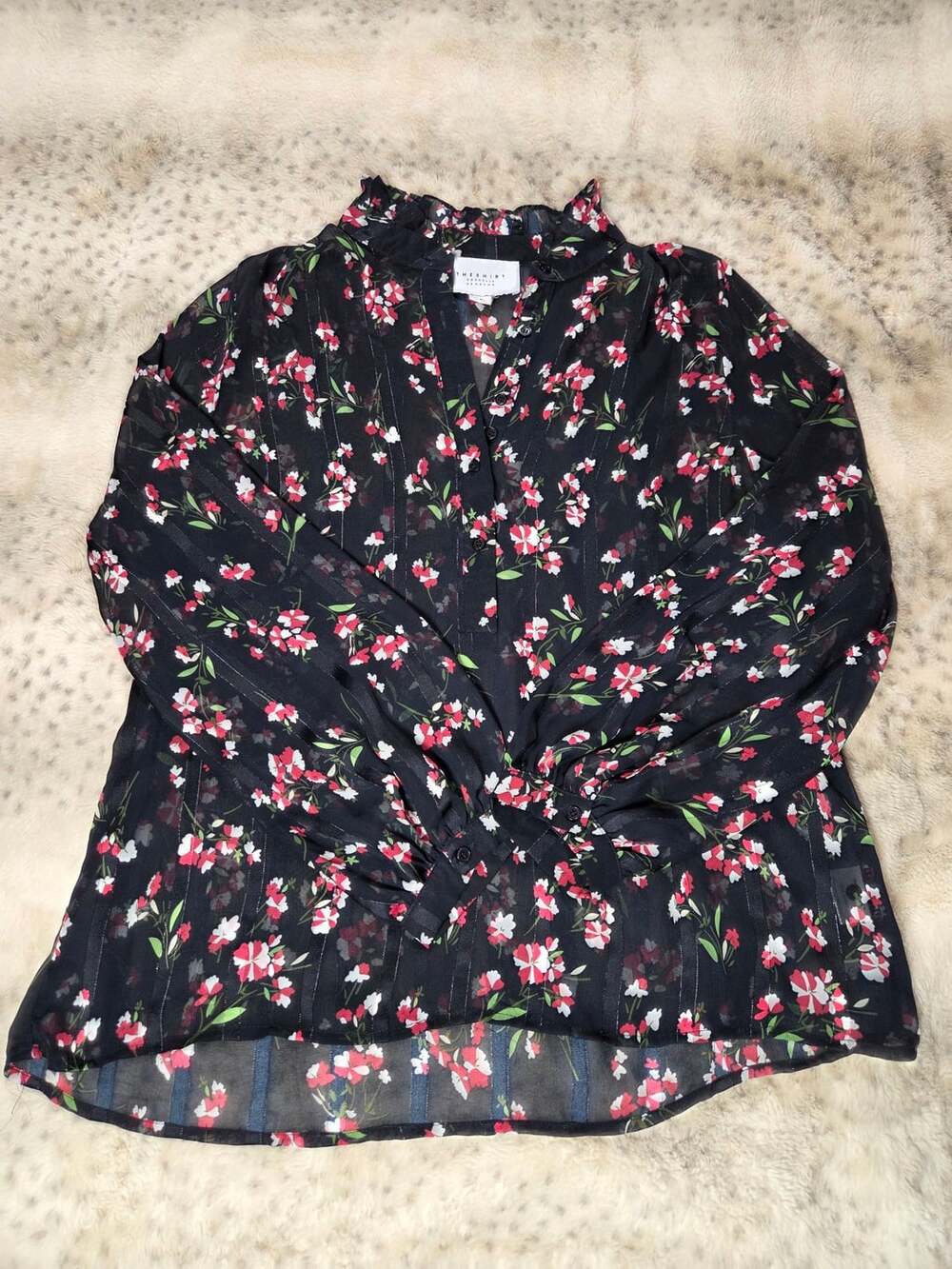 The Shirt Rochelle Behrens Black Floral Sheer Ruffle Collar Blouse Size L